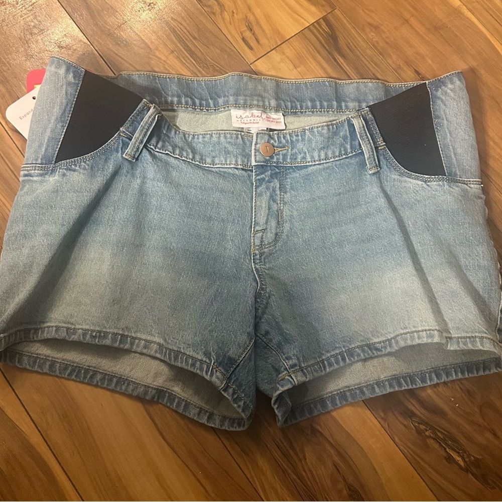 Isabel Maternity Jean Short NWT Size 10